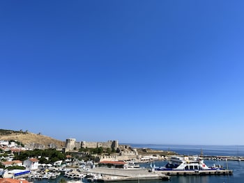 mavrella otel