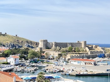 mavrella otel