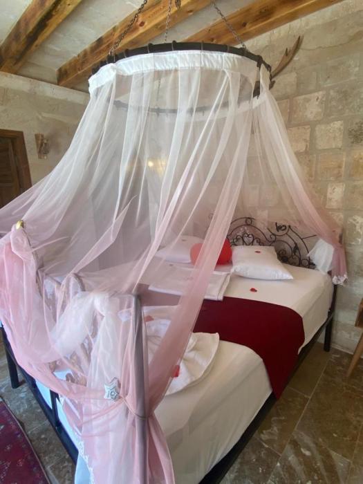 lavinia cappadocia