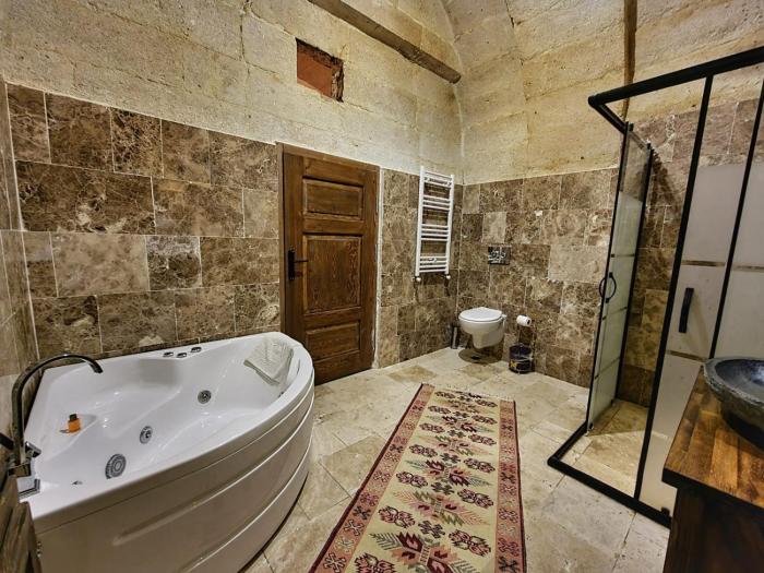 lavinia cappadocia