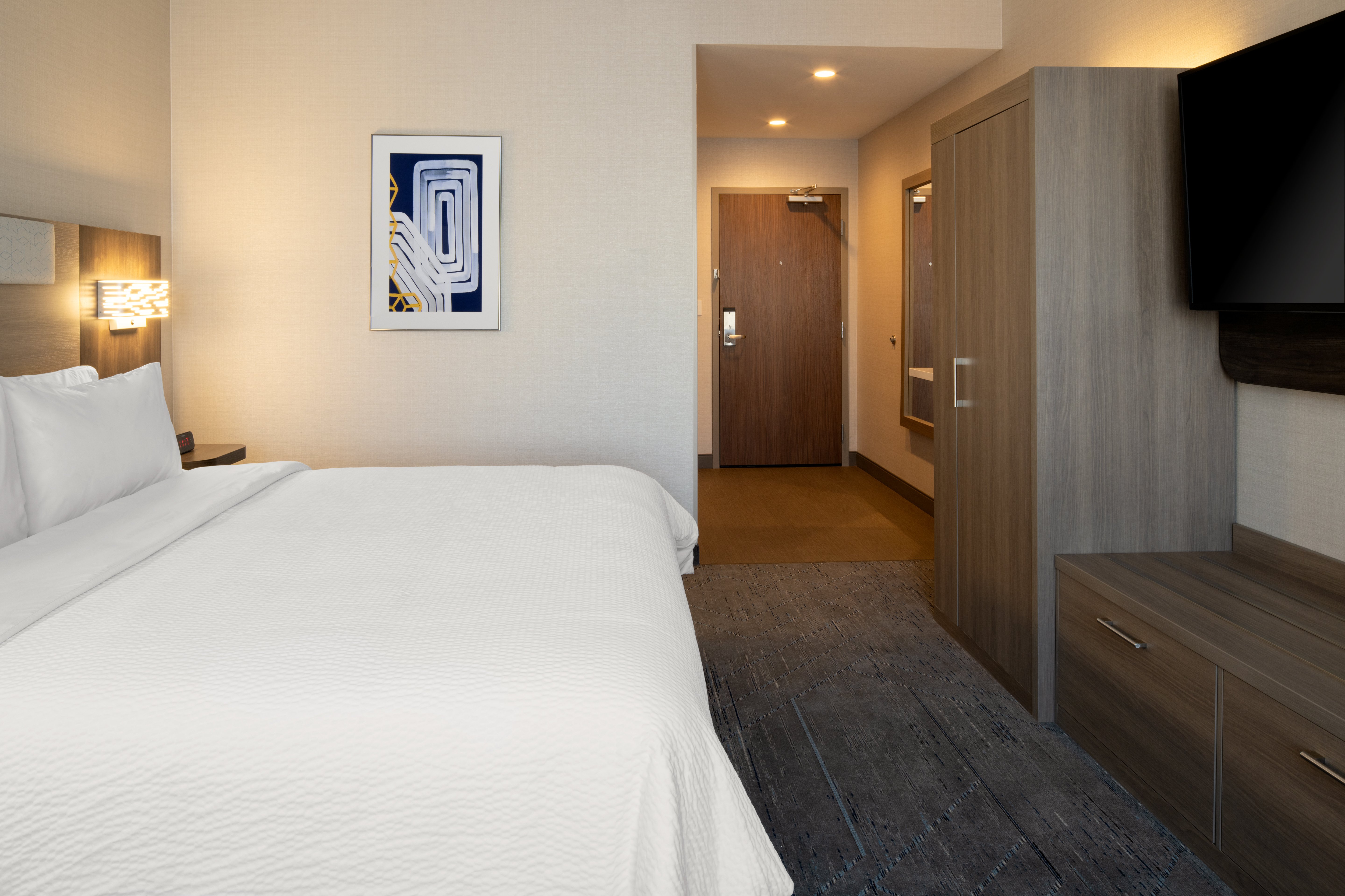 holiday inn express and suites hollister an ihg hotel