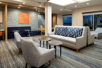 holiday inn express and suites hollister an ihg hotel