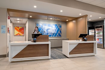 holiday inn express and suites hollister an ihg hotel