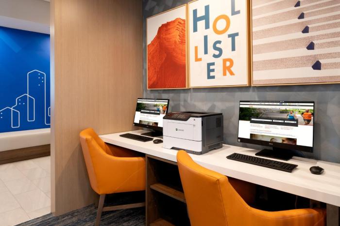 holiday inn express and suites hollister an ihg hotel
