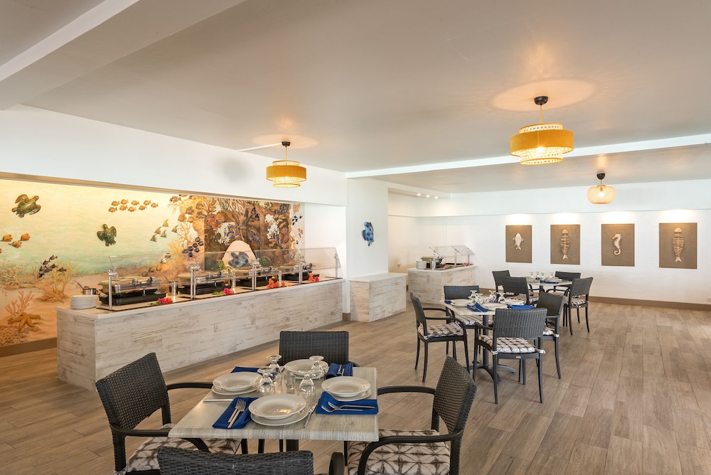 butterfly beach hotel