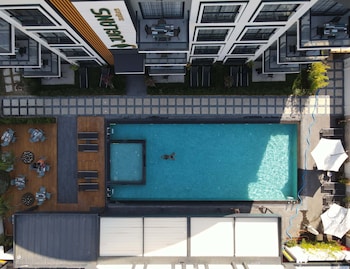 juglans suites