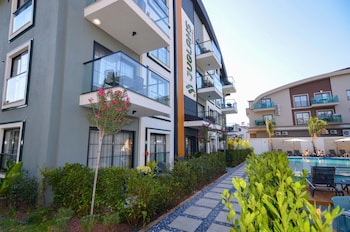 juglans suites