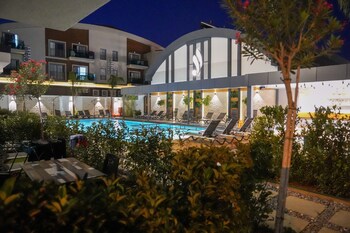 juglans suites