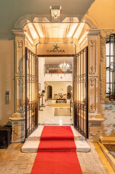 cumbalica hotel