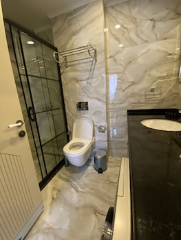 princely suites