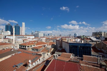 princely suites