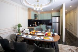 princely suites