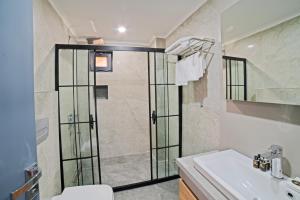 city moonlight apart hotel