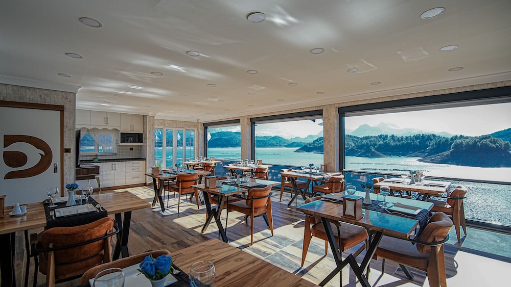 dolphin boutique hotel and restaurant