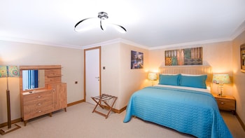 dolphin boutique hotel and restaurant