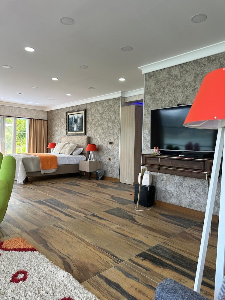 dolphin boutique hotel and restaurant