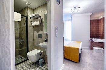terra rossa suites
