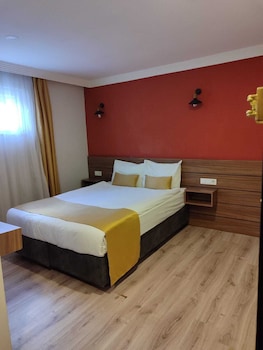 terra rossa suites