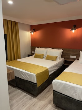 terra rossa suites