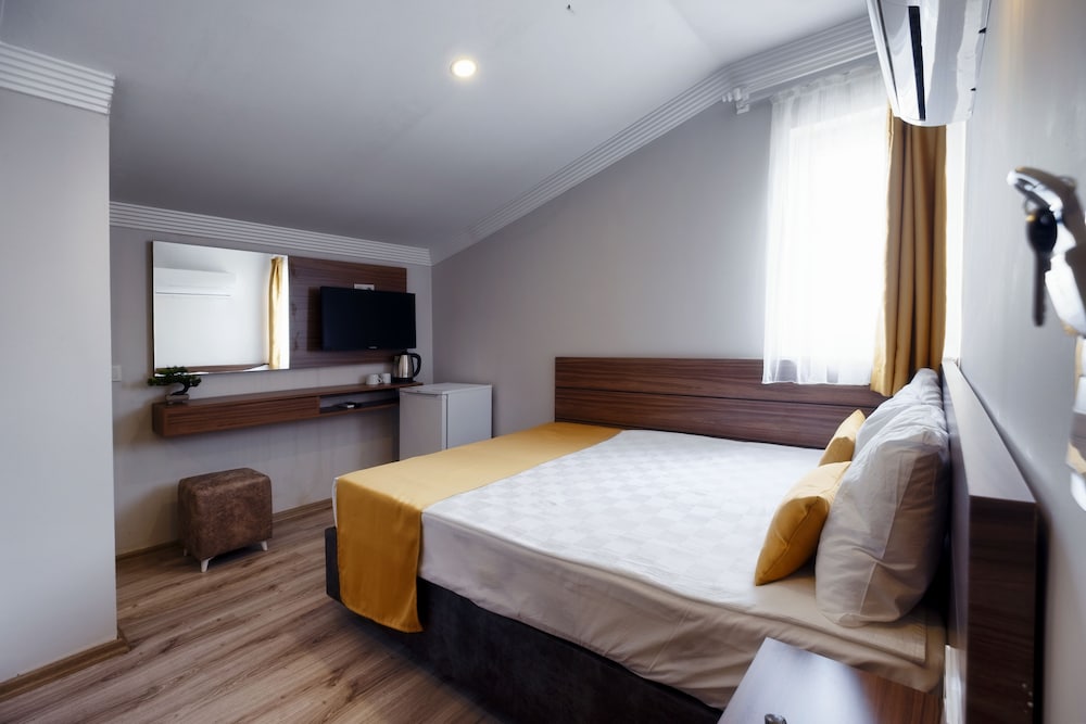 terra rossa suites