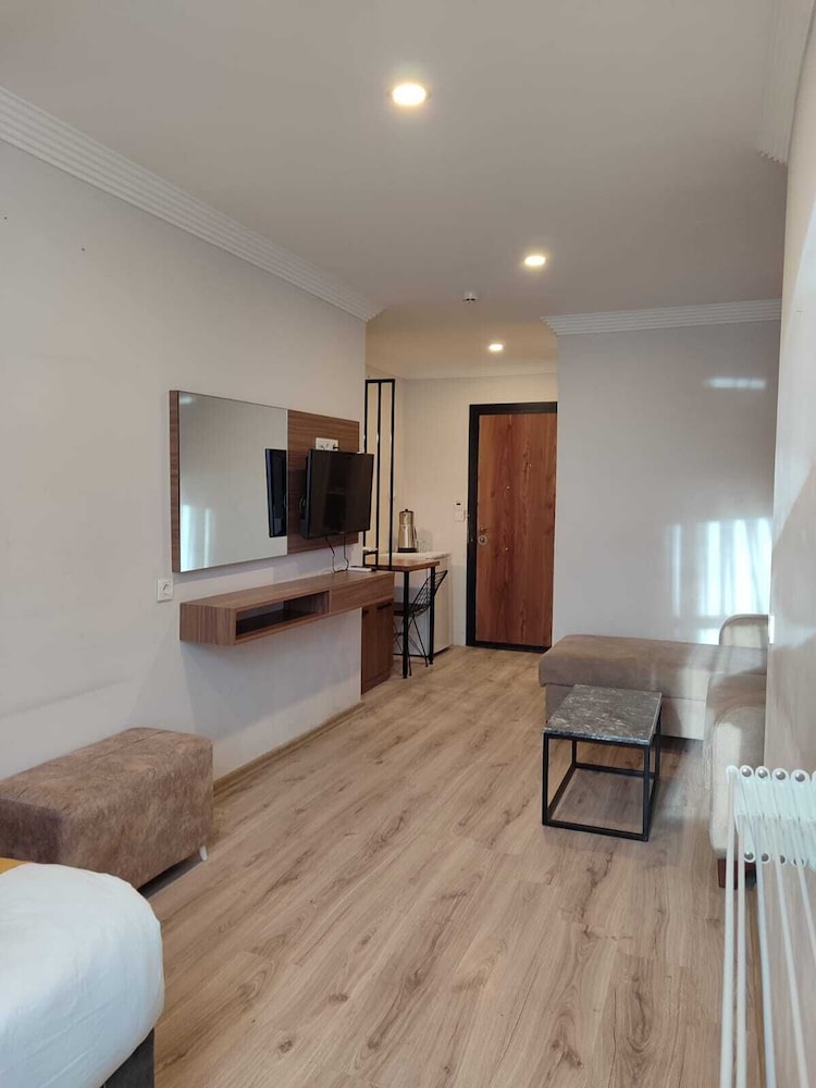 terra rossa suites