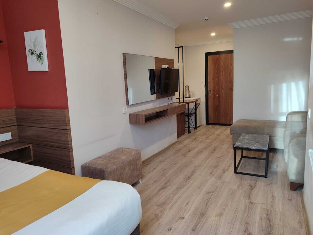 terra rossa suites