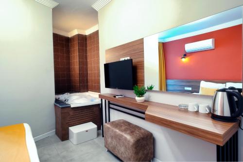terra rossa suites