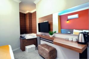 terra rossa suites