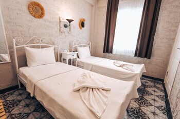 zeren alacati butik otel