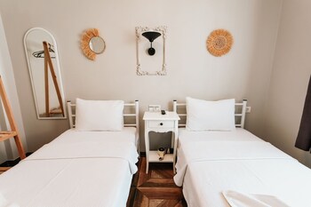 zeren alacati butik otel