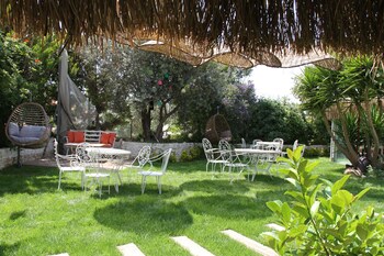 zeren alacati butik otel