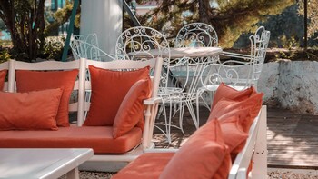 zeren alacati butik otel