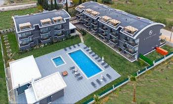 a suite side