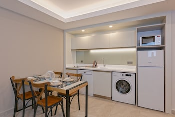 a suite side