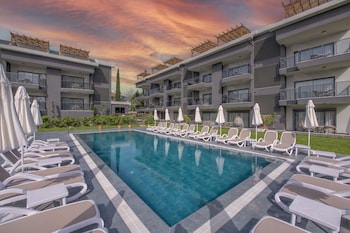 a suite side