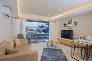 a suite side