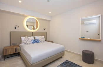 a suite side