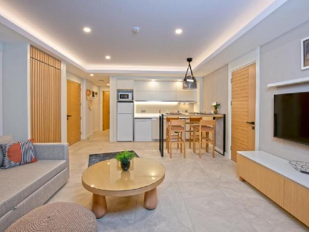 a suite side