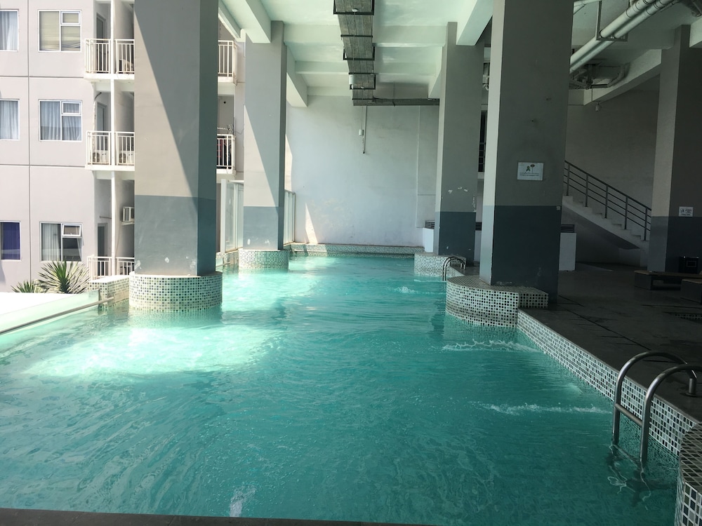 well apointed 1br apartment at easton park residence jatinangor