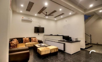 hotel ark avalon plaza delhi airport
