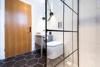 the luxury penthouse by sasco apartments