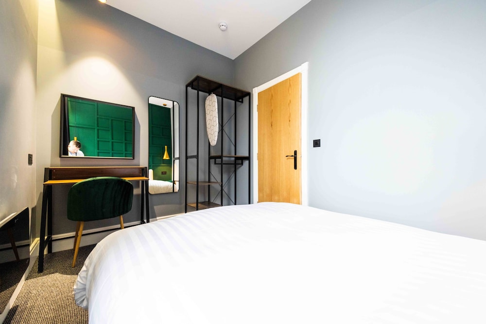 the luxury penthouse by sasco apartments