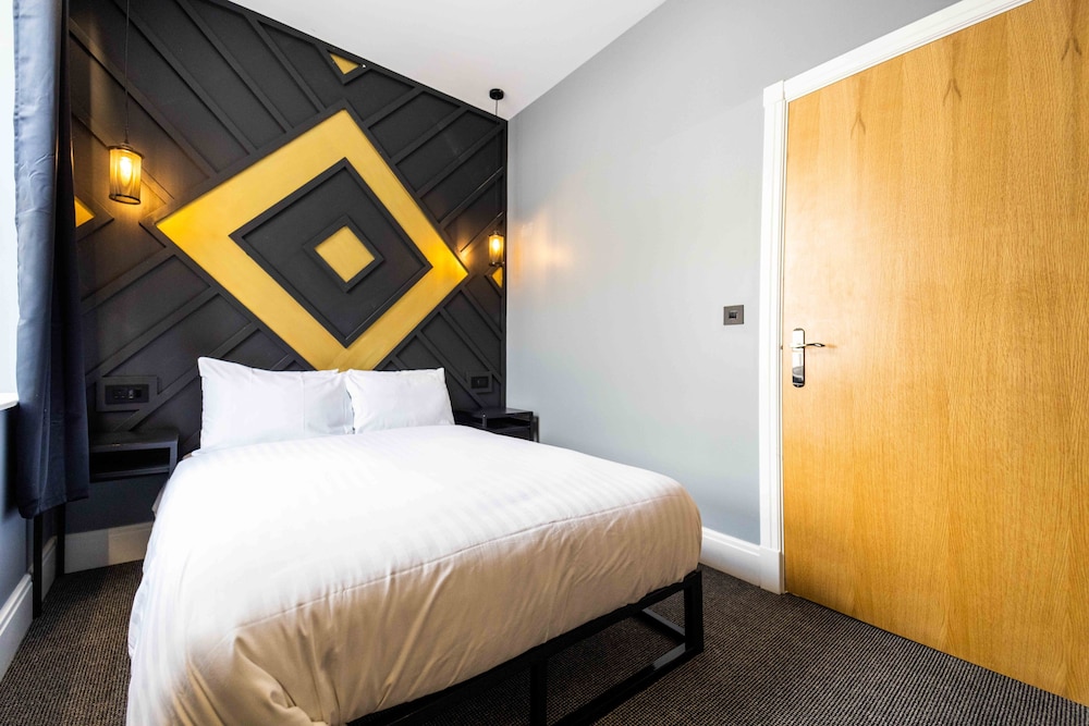 the luxury penthouse by sasco apartments