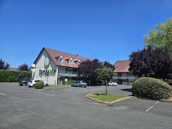 campanile deauville st arnoult