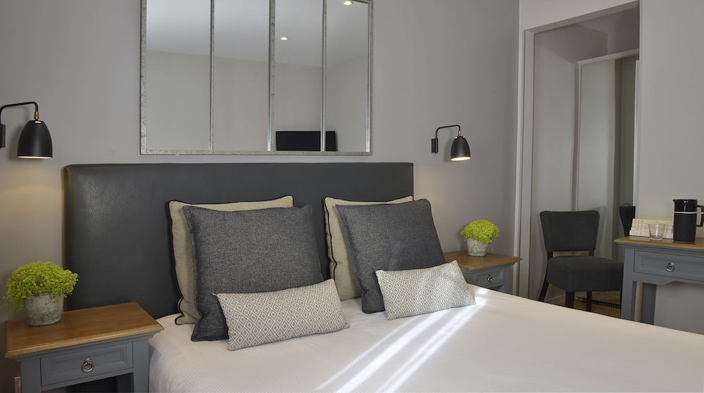 hotel le fer a cheval