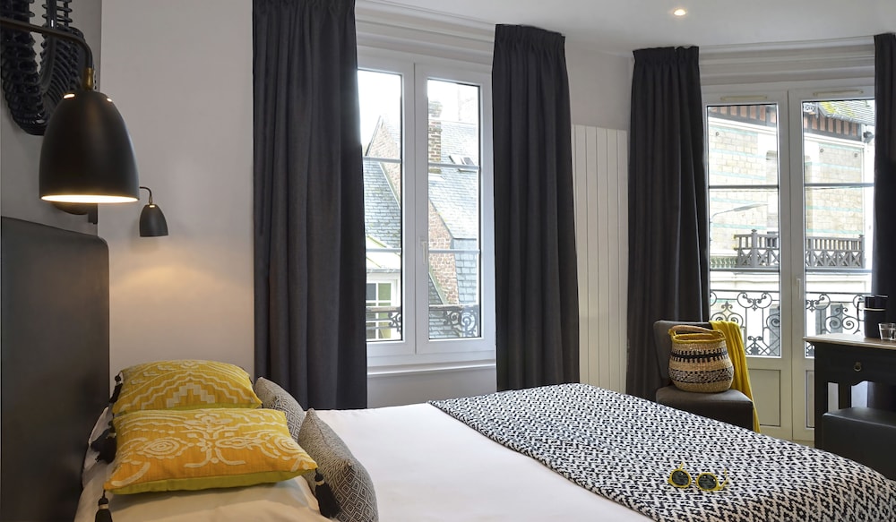 hotel le fer a cheval