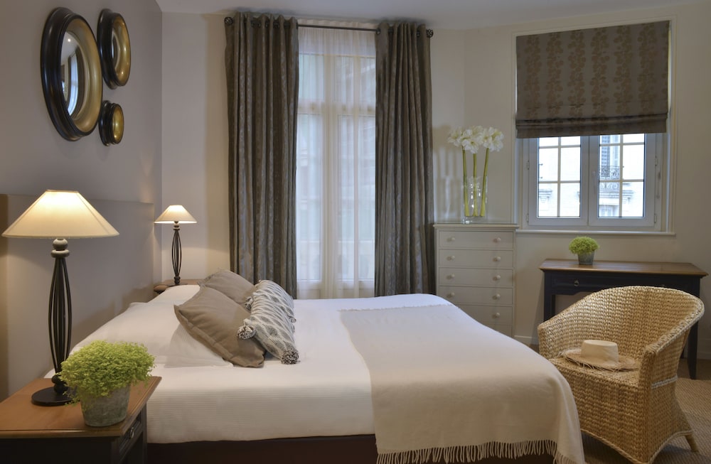 hotel le fer a cheval