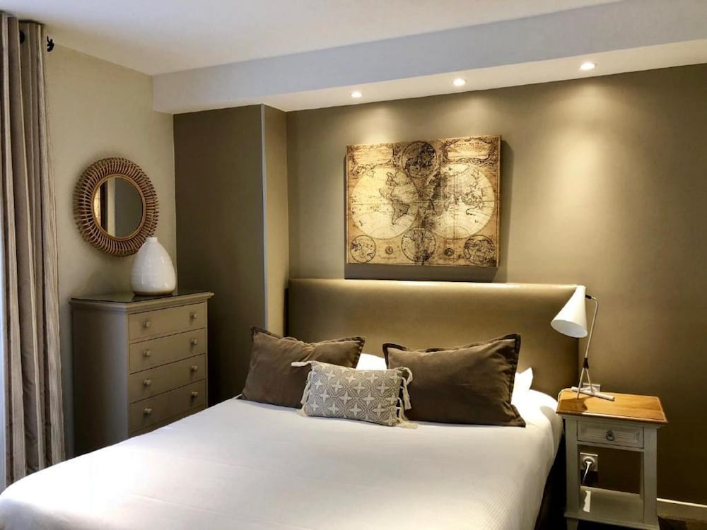 hotel le fer a cheval