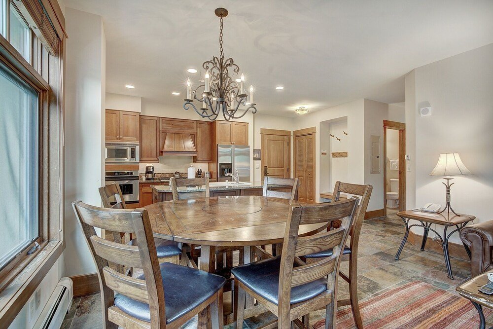 luxurious 2 br in river run village featuring ski in ski out no cleaning fees 2 bedroom condo by redawning