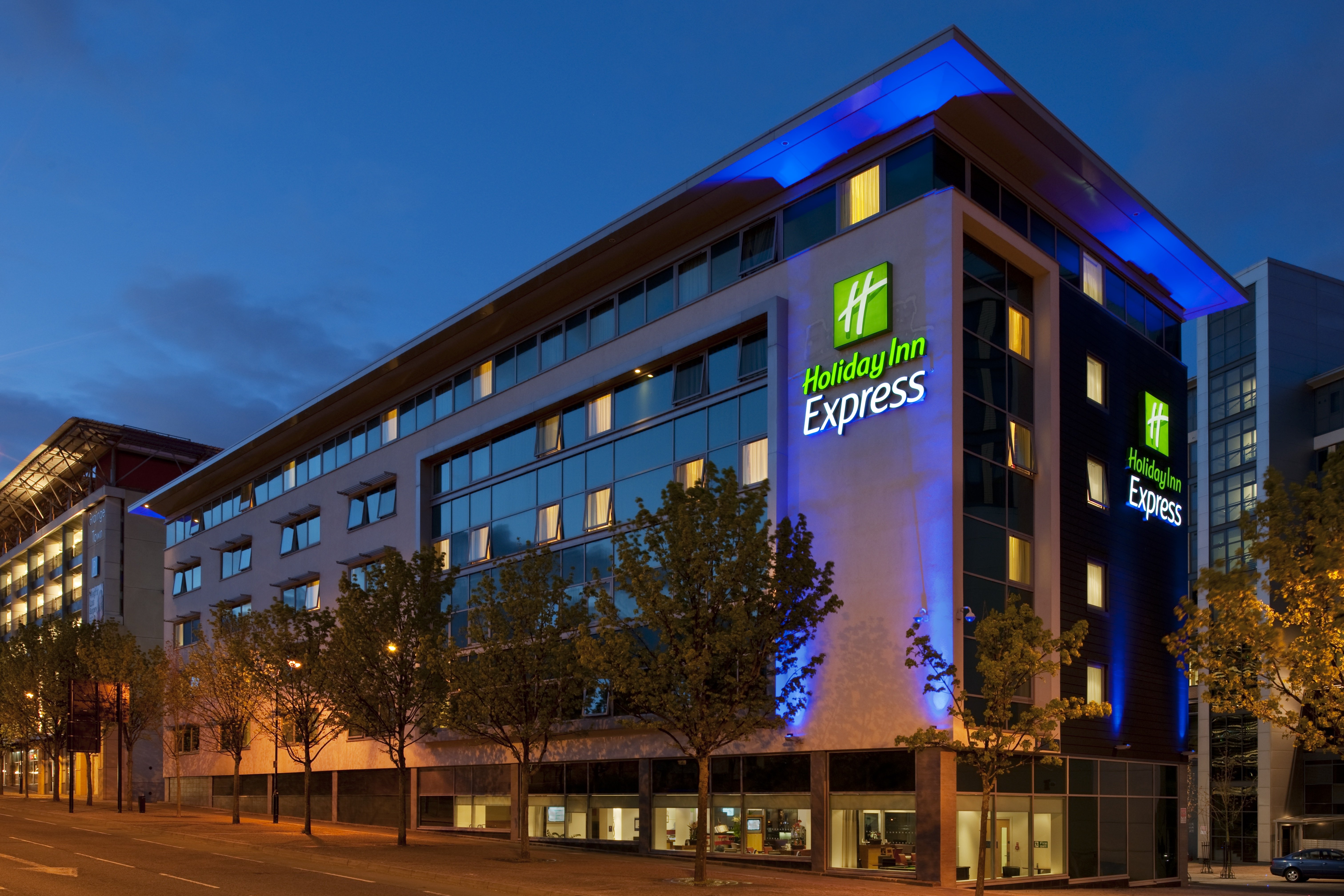 holiday inn express newcastle city centre by ihg